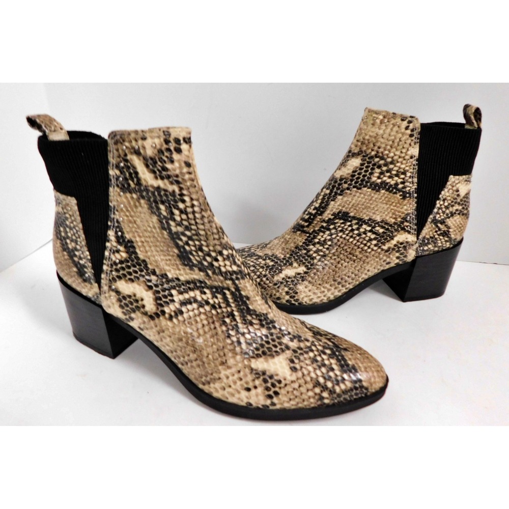 NINE WEST Womens Size 6 M Man-Made Snake Skin‎ Print Ankle Boot
